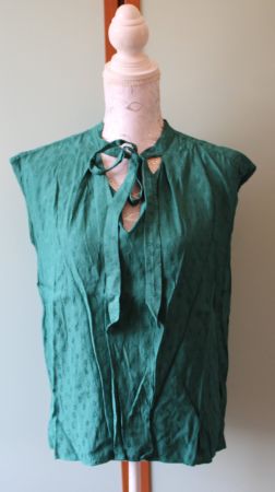 Bluse von *SANDRO* (AK)