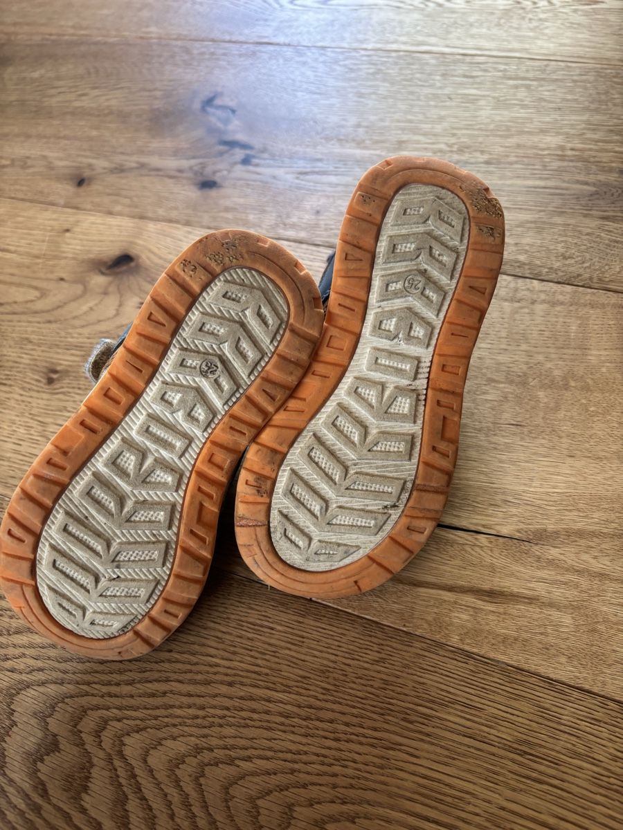 Scarpe per ragazzi: Sommer Sandalen Grösse 25 – Usato da Egnach venduto da Tiina_ 3
