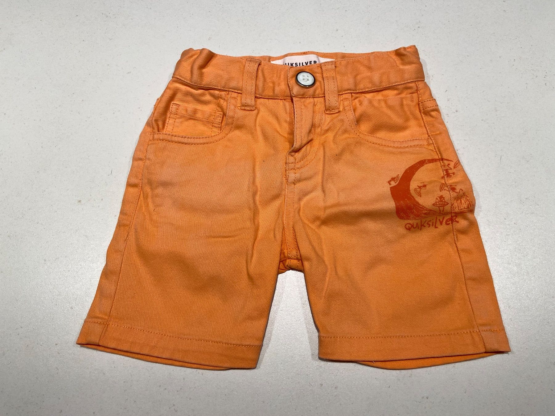 Quiksilver Pantaloni: Shorts Quiksilver 2 Jahre – Usato da Felsberg venduto da Riggel