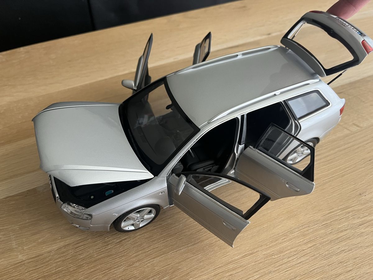 Minichamps Modellini d'auto: Audi A4 Avant 1/18 Minichamps – Nuovo (secondo la descrizione) da Léchelles venduto da Mlinspiration 4