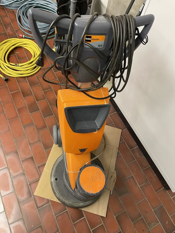 Einscheiben Scheuermaschine von Taski (Gebraucht) in Oppligen für CHF ...