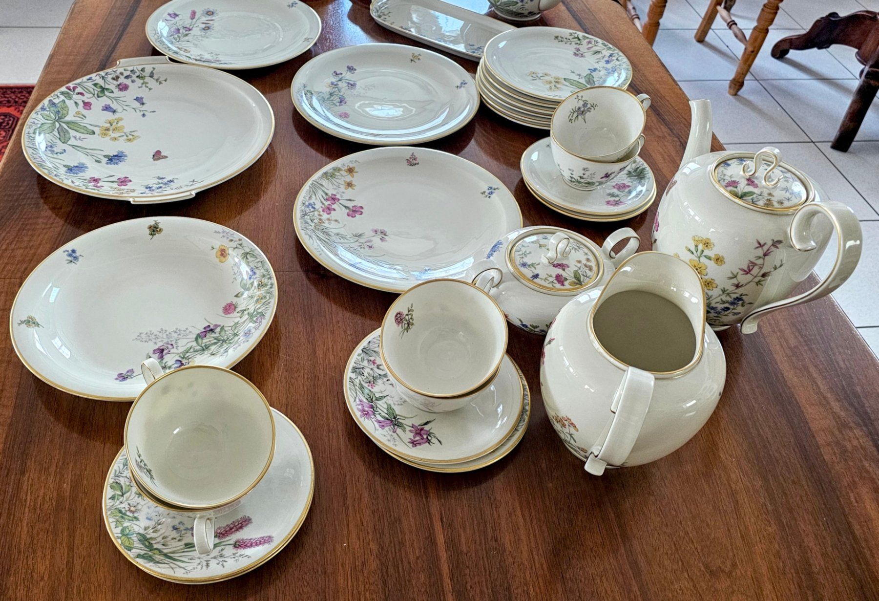 Set di piatti: Tee- und Kaffeeservice von Krautheim – Usato da Walenstadt venduto da pedroju-1 2