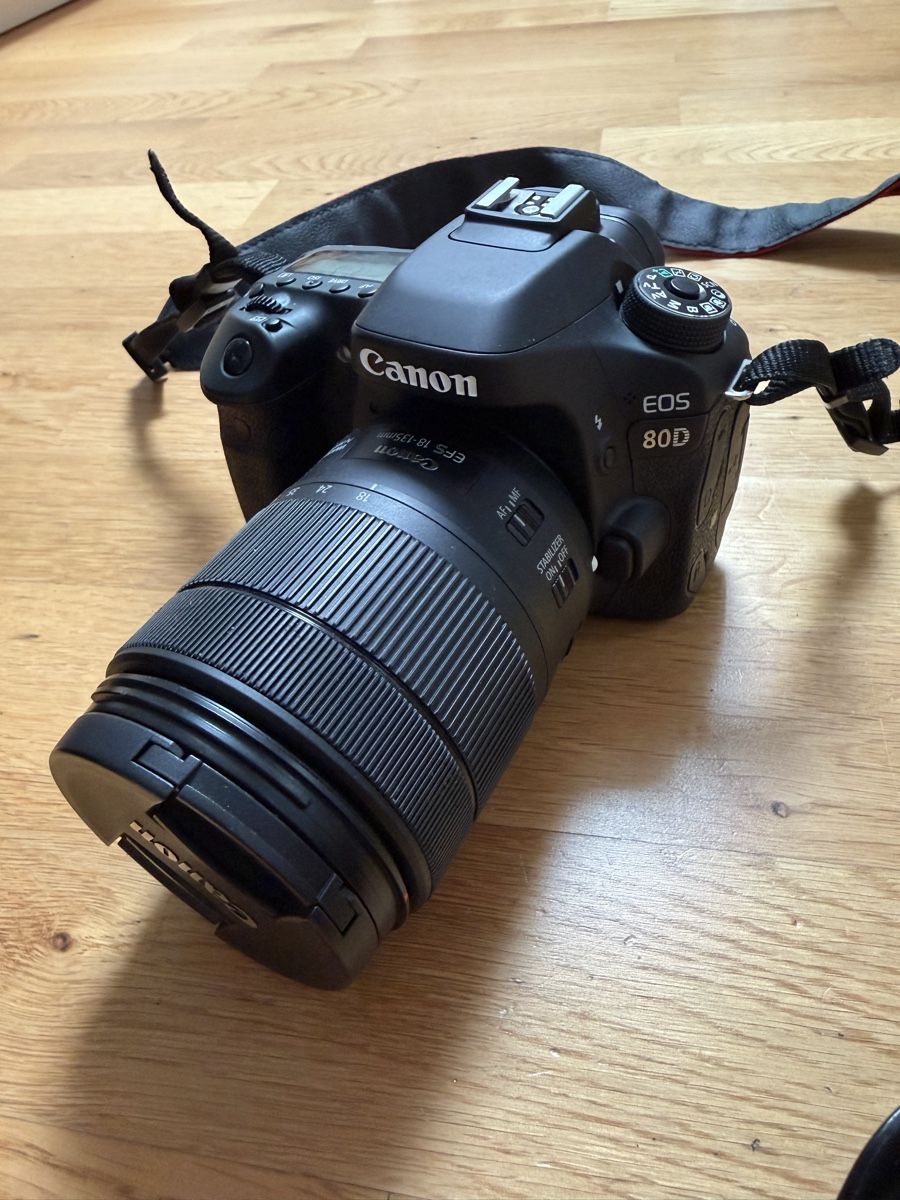 Canon Fotocamera: Canon EOS 80D inkl. 2 Objektiven & Zubehör – Usato da Baden venduto da lid_csg6 1