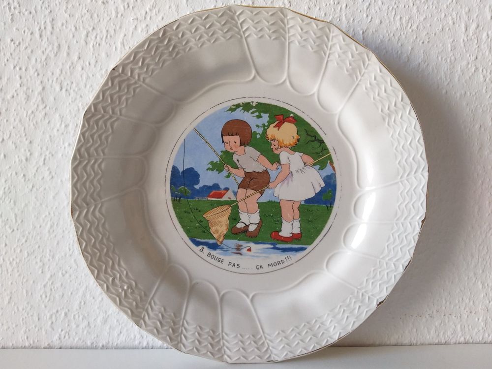 6 ASSIETTES PARLANTES. CREIL & MONTEREAU. Sujet :  L'Ouverture de la