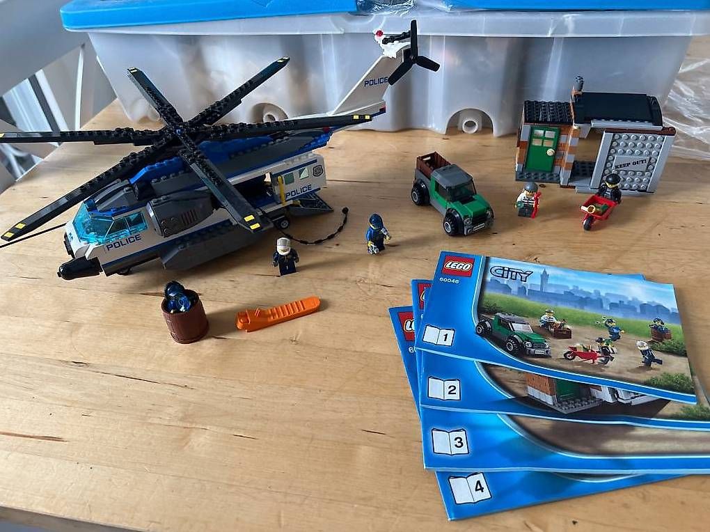 Lego Baukästen: Lego L'hélicoptère de surveillance 60046 – Neu (gemäss Beschreibung) aus Les Avanchets von mau_8pmm