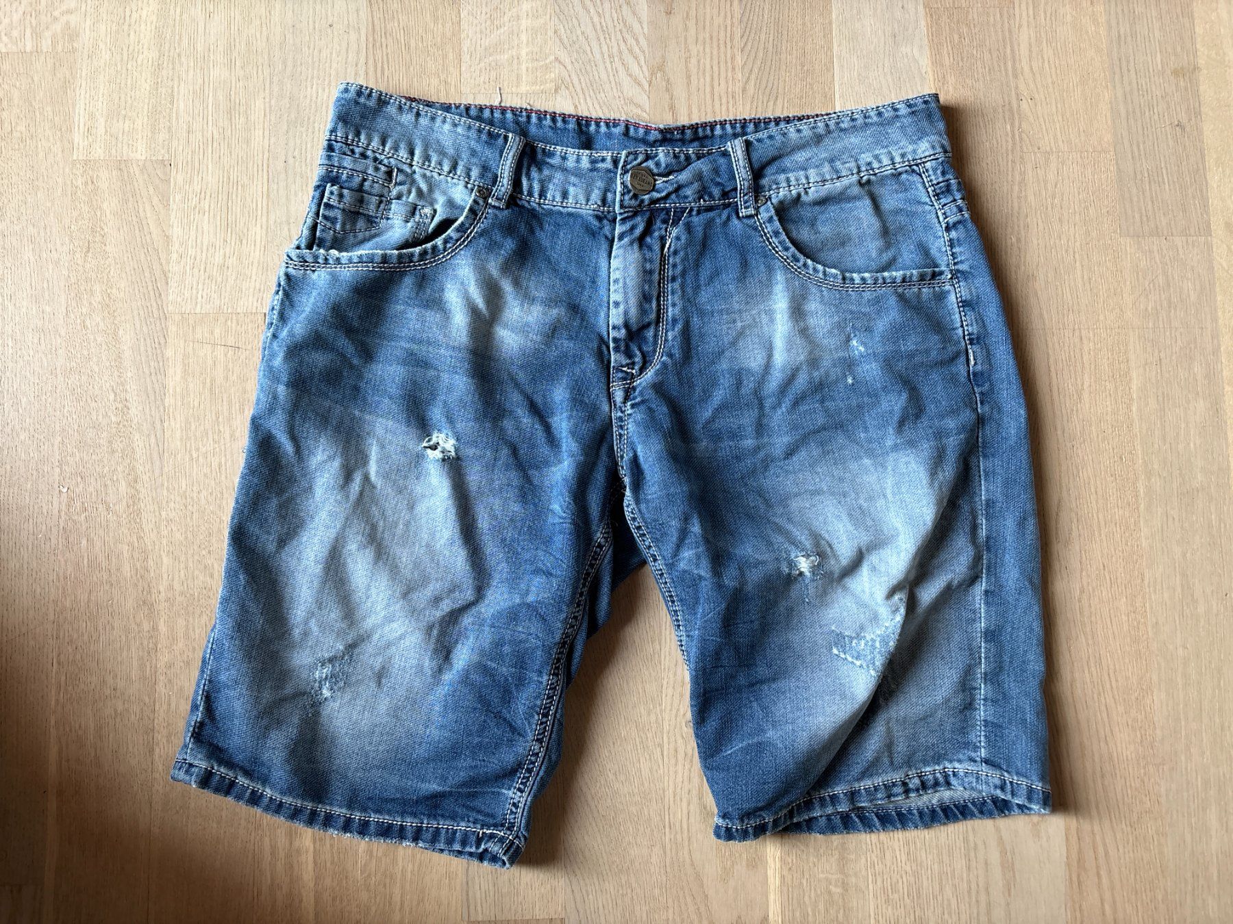 Jeans: Sex&Jeans Short – Gebraucht aus Elgg von Jo_Naj