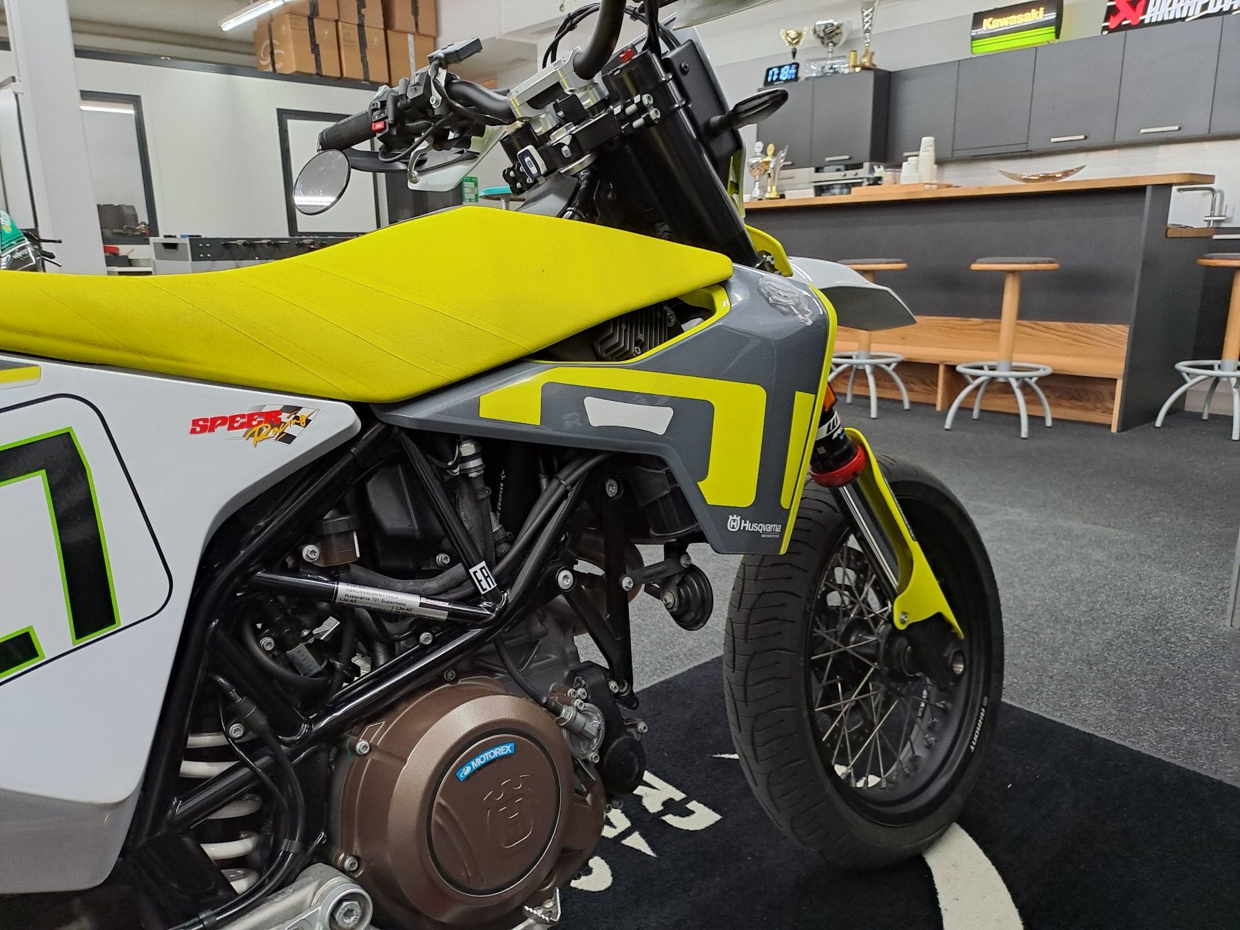 Husqvarna Strada: Husqvarna 701 Supermoto – Usato da Ulisbach venduto da joe009 1