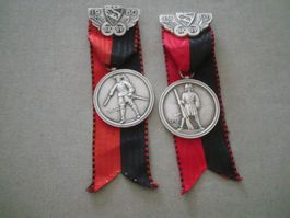 2 Abzeichen Schützen - BK SV - 1960 / 1961
