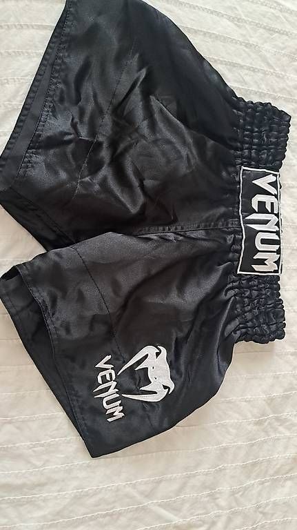 Hosen: Venum shorts M – Gebraucht aus Laufen von mic_k58d 1