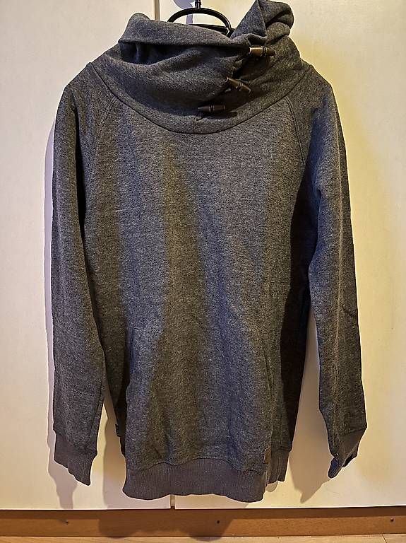 Pulls & Sweat-shirts: Pullover Forvert S – D'occasion à Bern par Ginocchi 1