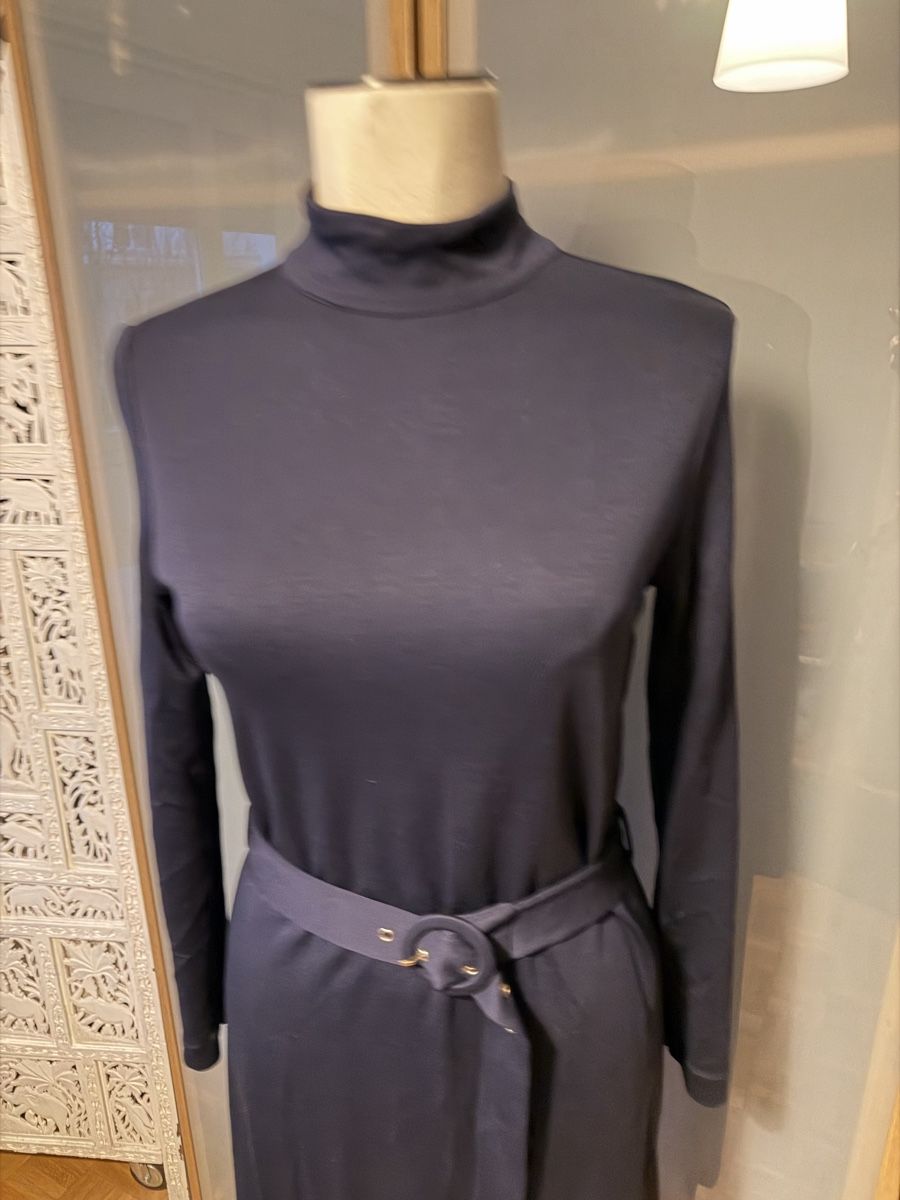 Massimo Dutti Vestiti: Robe Massimo Dutti bleu marin taille M – Usato da lausanne venduto da annec777 1