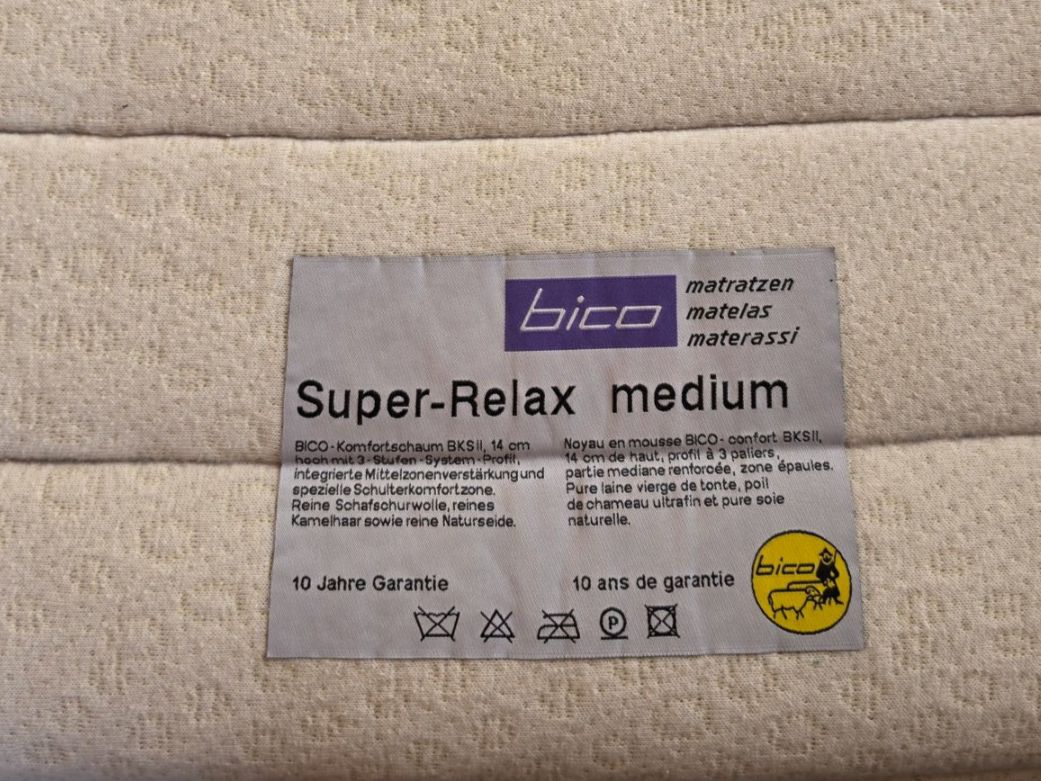 Pfister Letti: Lit double avec sommier et matelas – Usato da St-Blaise venduto da Tsvcb 5