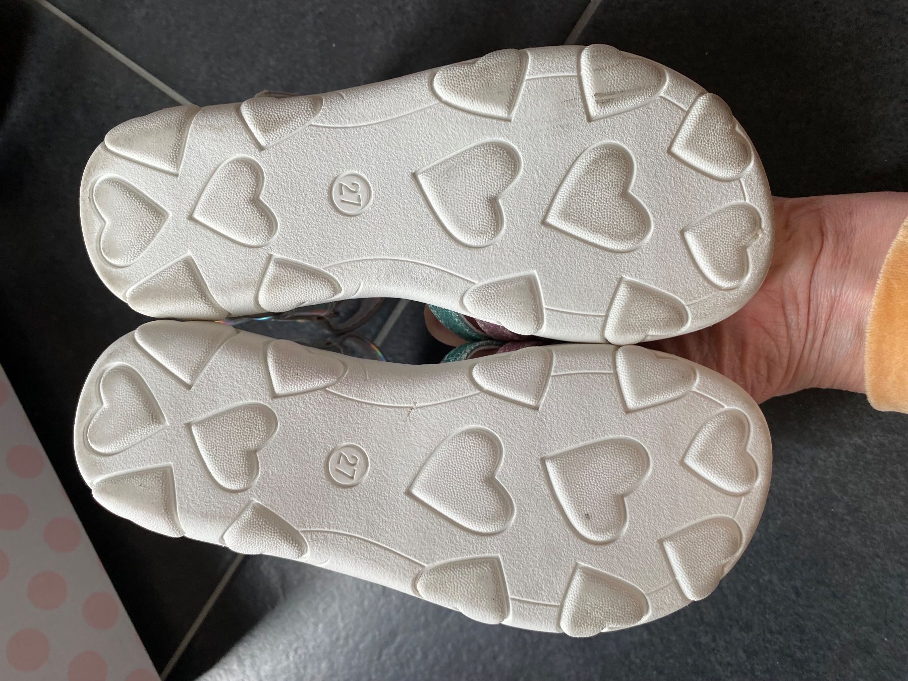 Scarpe per ragazze: Sandalen Capcake, Gr. 29 – Nuovo (secondo la descrizione) da Summaprada venduto da hirschuh506 3