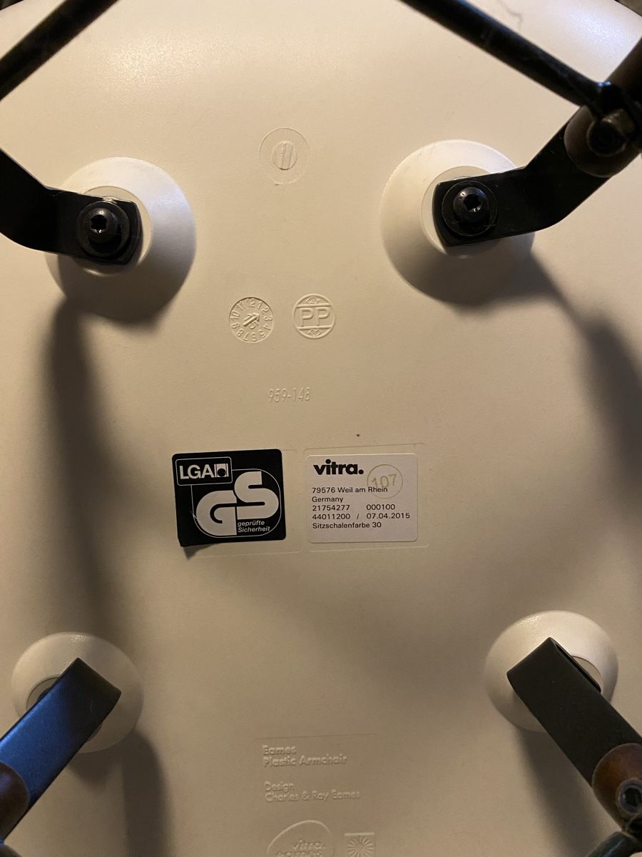Vitra Sedie: 4  Vitra Eames Chair DAW – Nuovo (secondo la descrizione) da Bad Ragaz venduto da soja01 1