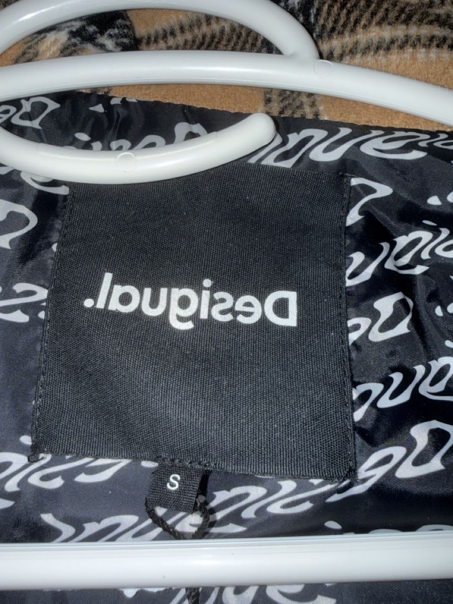 Desigual Gilet & Giacche senza maniche: Desigual Gilet Patchwork Karomuster Groesse S – Usato da Luzern venduto da Alsu_Lucerne 2