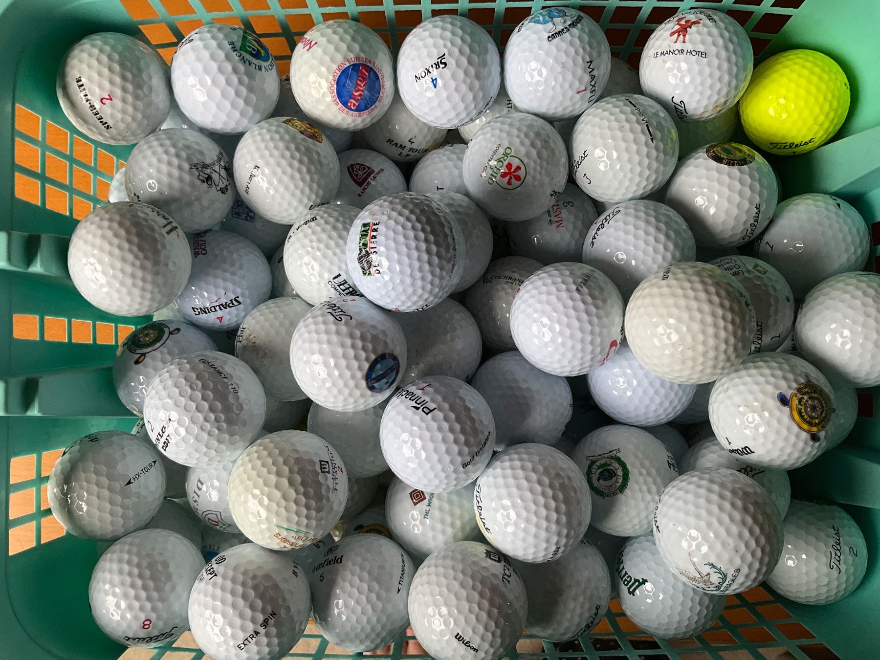 Palloni: 120 balles de golf – Usato da Gland venduto da DL2004