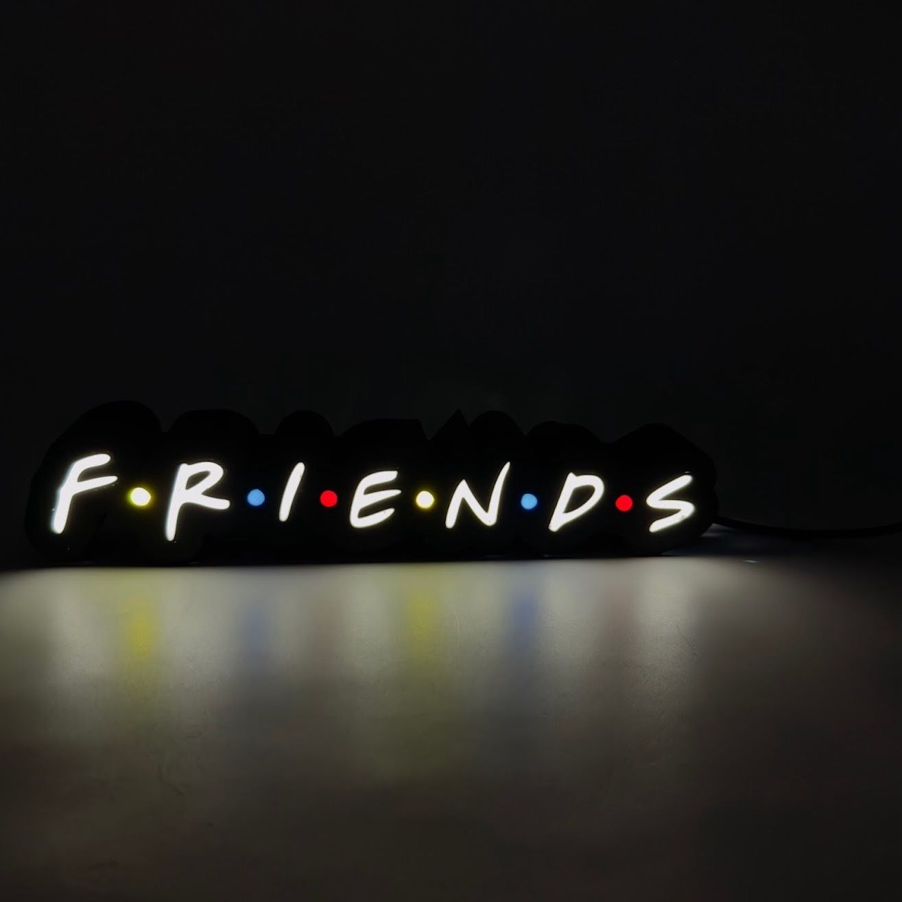 Lampade: Lightbox lumière led TV show FRIENDS – Nuovo (secondo la descrizione) da Vicques venduto da PAMB3D 1
