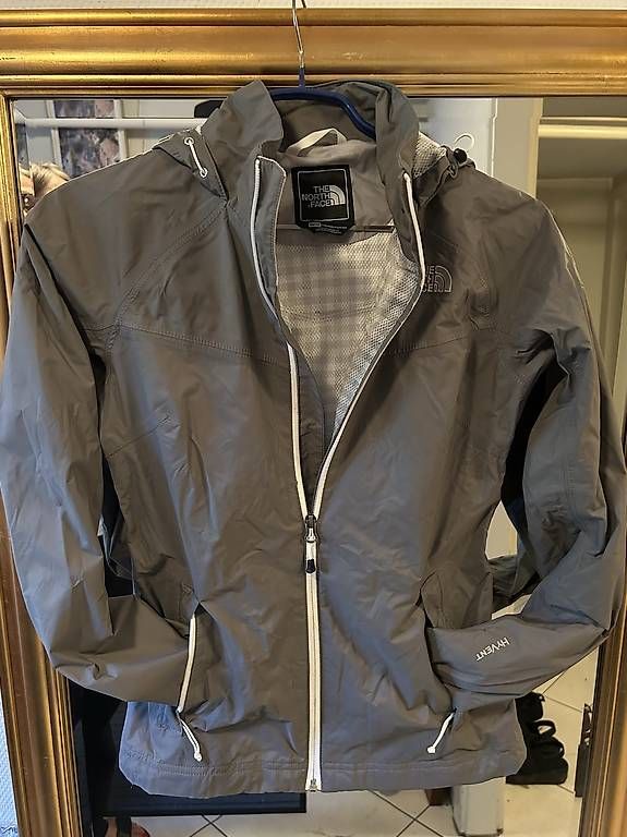 Vestes: The North Face Windjacke  – D'occasion à Basel par rit_l8k7 2