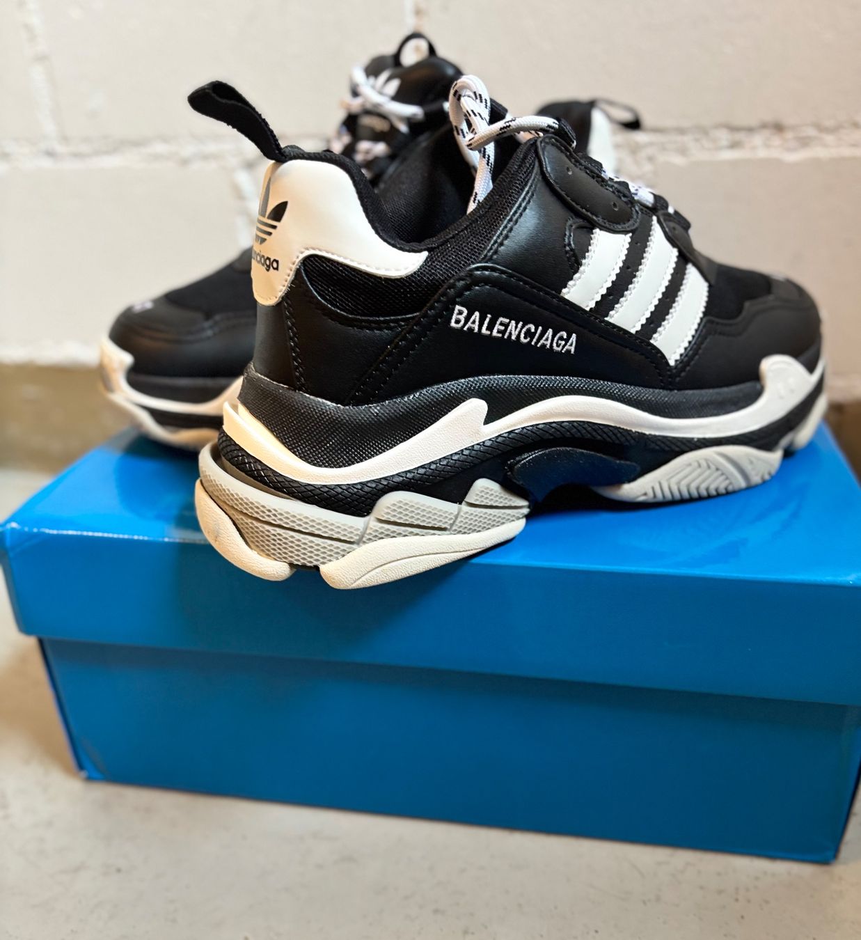 Balenciaga Scarpe da uomo: Balenciaga x Adidas Triple S Black – Nuovo e nell'imballaggio originale da Zollikerberg venduto da Onetop 7