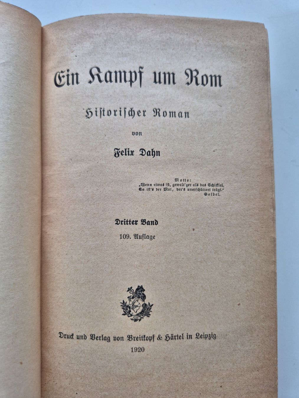 Libri: Ein Kampf um Rom  -   Felix Dahn    1920 – Usato da Niederweningen venduto da Obson 1