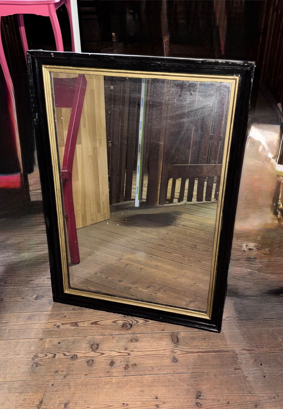 Specchi: Schwarzer Spiegel mit Goldinnenrand, 60x80cm – Usato da Zürich venduto da Zuckerwatte77