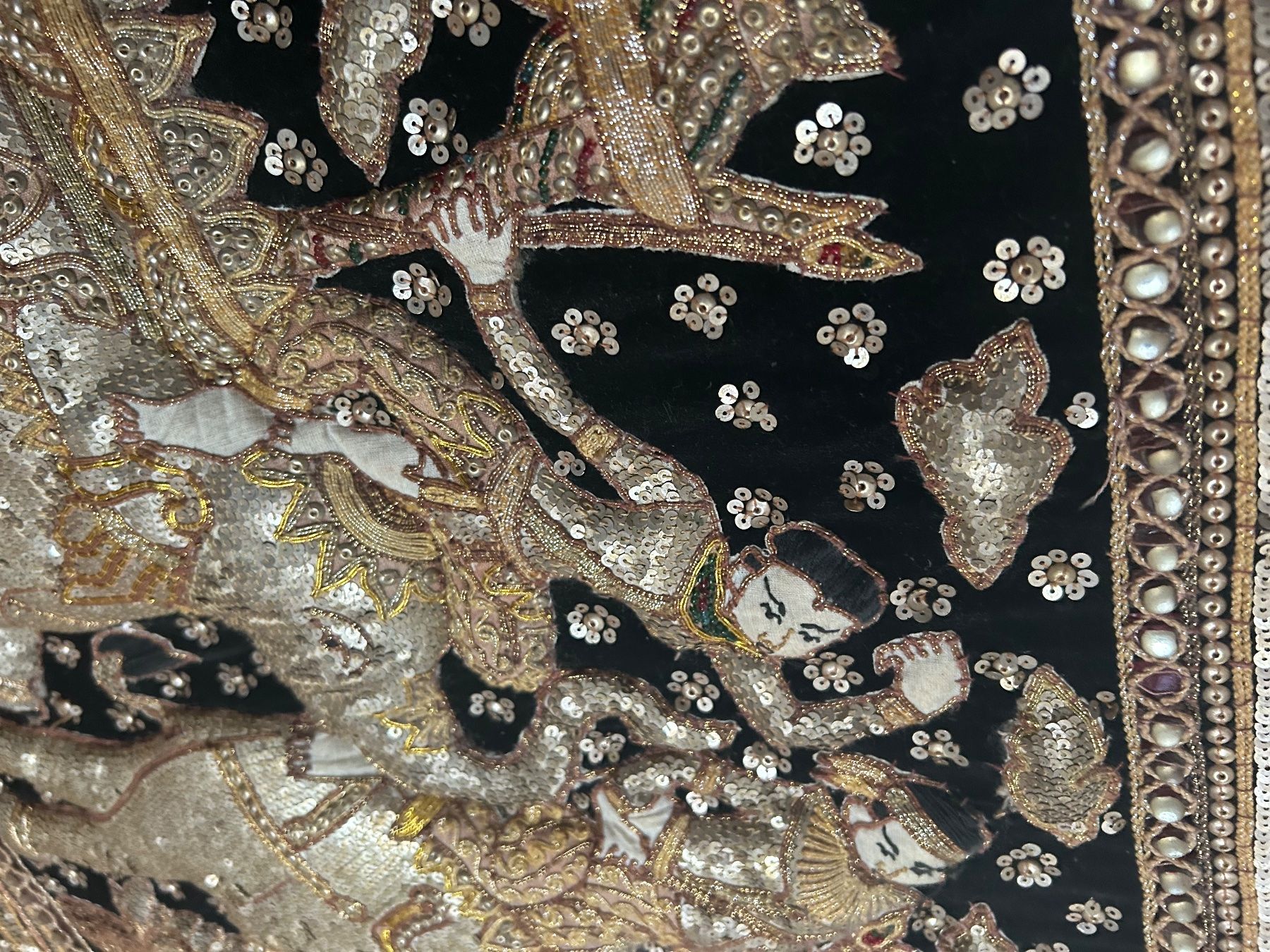 Tutte le decorazioni: Wandteppich Kalaga – Usato da Bülach venduto da silk1881 5