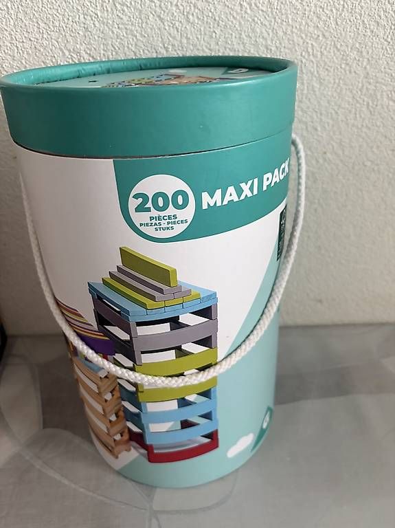 Jeux de construction: Bûchettes de construction  – D'occasion à Lausanne par Catherine1003 1