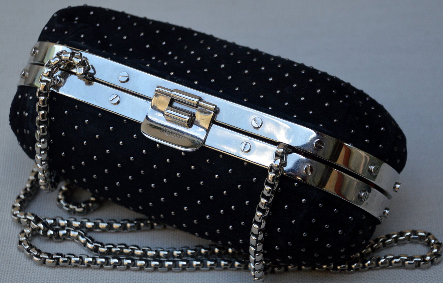 Alexander Mcqueen Taschen für Damen: Tasche Alexander McQueen Beetle Box Clutch sac – Gebraucht aus Collonges von Auganien 2
