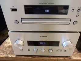 Yamaha R-840  Verstärker mit CD player DVD-840