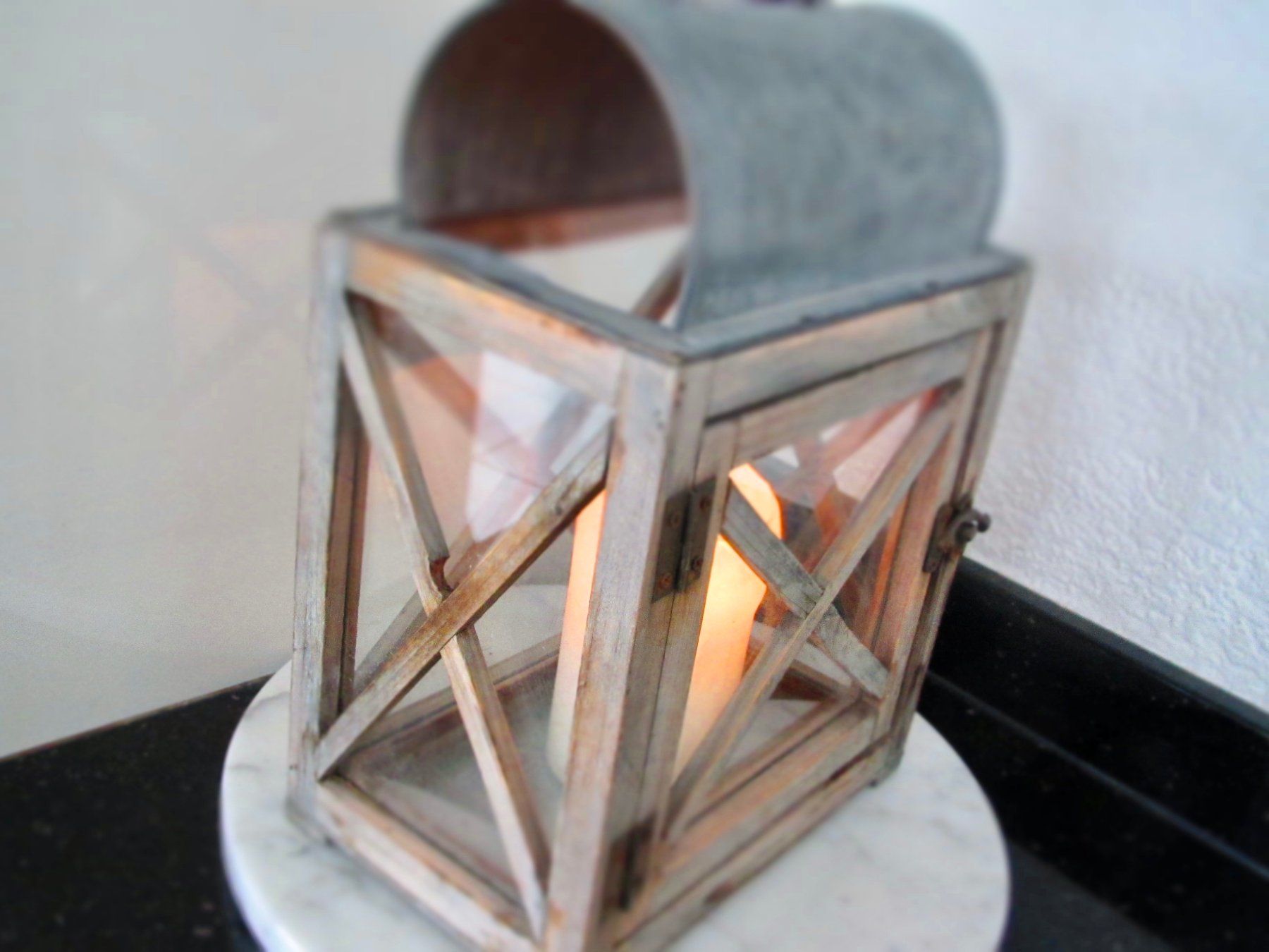 Lampade: LANTERNE  ANCIENNE BOIS - METAL – Usato da Murten venduto da Selliot 2