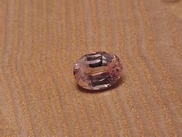 Natürlicher Padparadscha Saphir Ceylon 2.5 ct