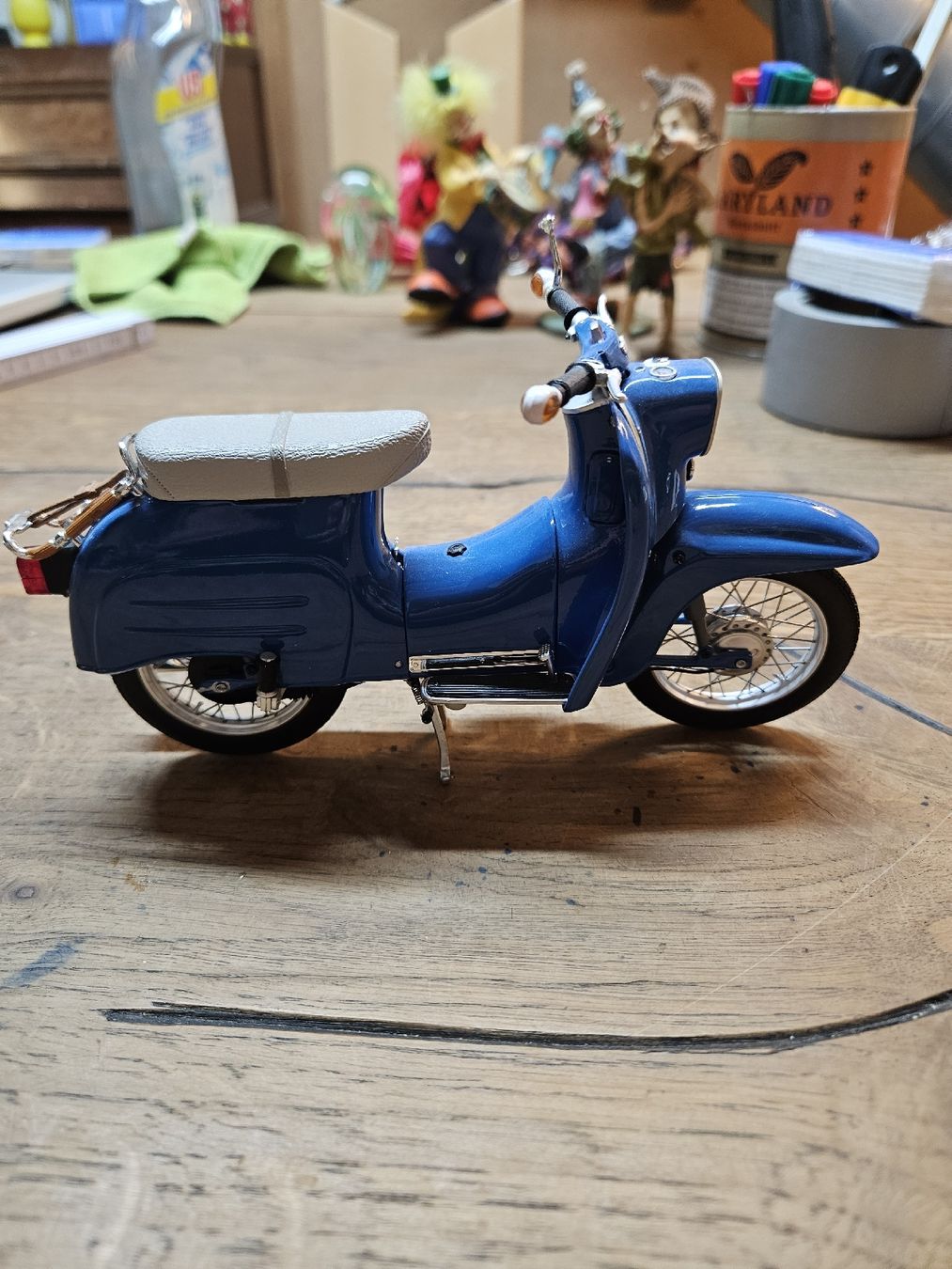 Schuco Kit di modellismo & Modellini statici: Simson Schwalbe 1:10 Roller Modell Blau (D) – Usato da Rorschach venduto da TimelessTrading 4