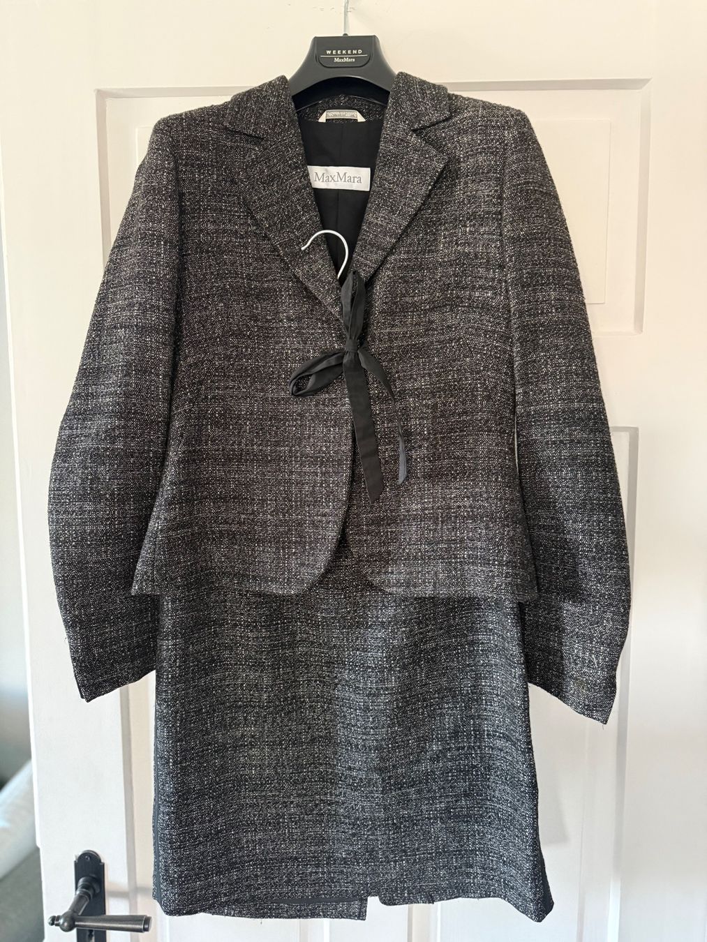 Costumes: Max Mara Kostüm, Grösse 36 – D'occasion à Horgen par tsp_qr5b