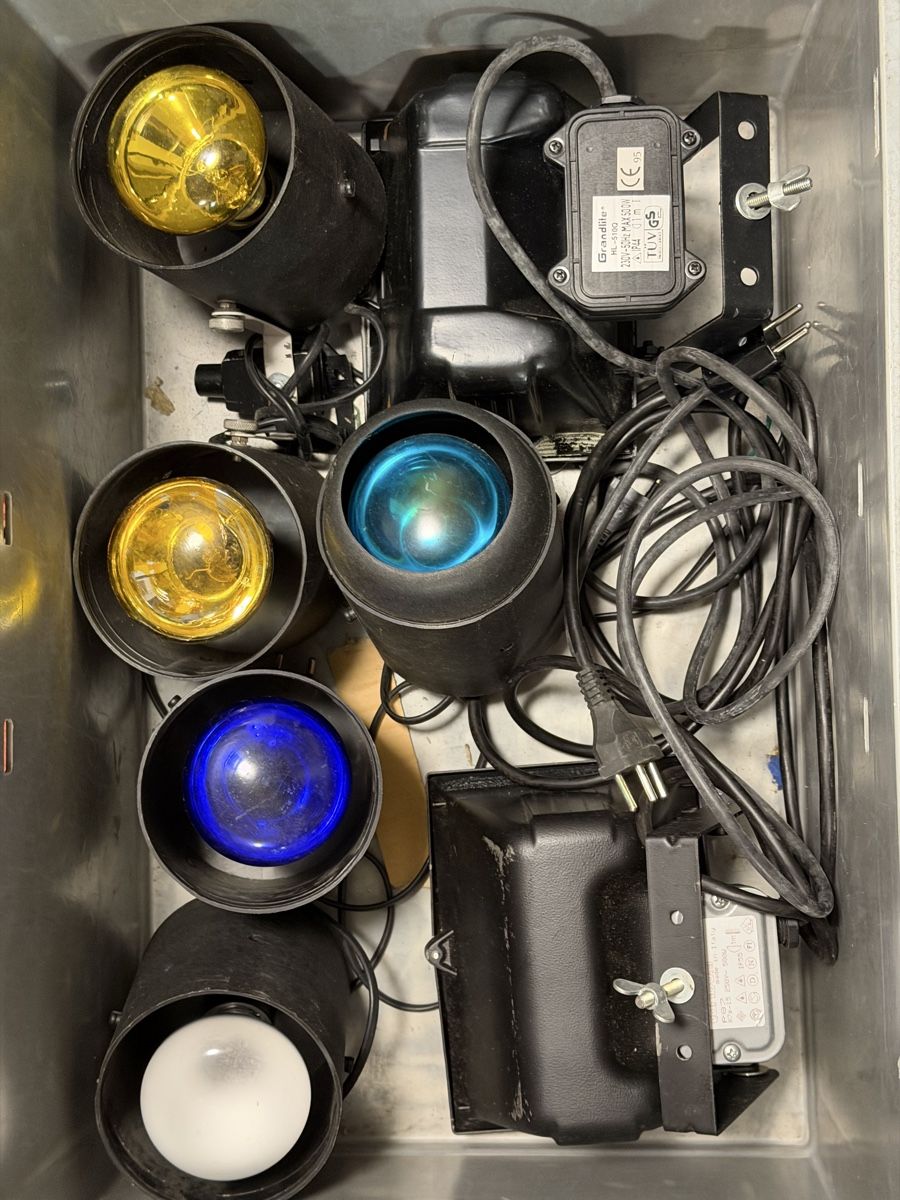 Lampade: Vintage Stage SpotLights+Coloured Spots! – Usato da Bussigny venduto da MusicMan89
