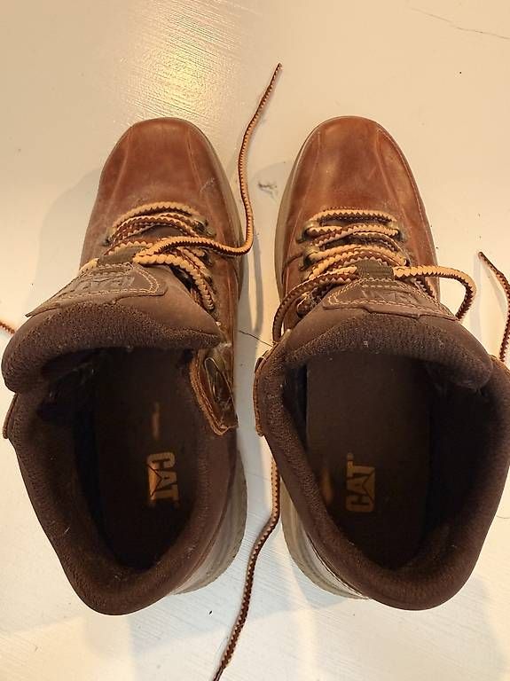 Herrenschuhe: Lederschuh Caterpiller Grösse 41 – Gebraucht aus Baar von remahu01 1