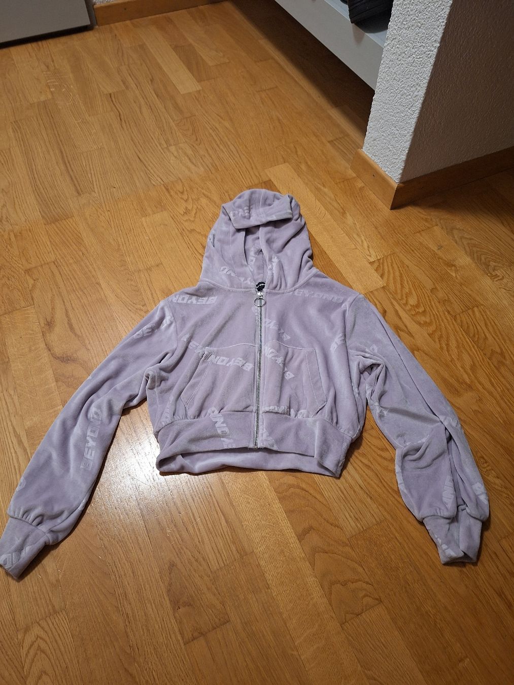 Vestes: Joggingjacke – D'occasion à Wittenbach par nadineshop 4