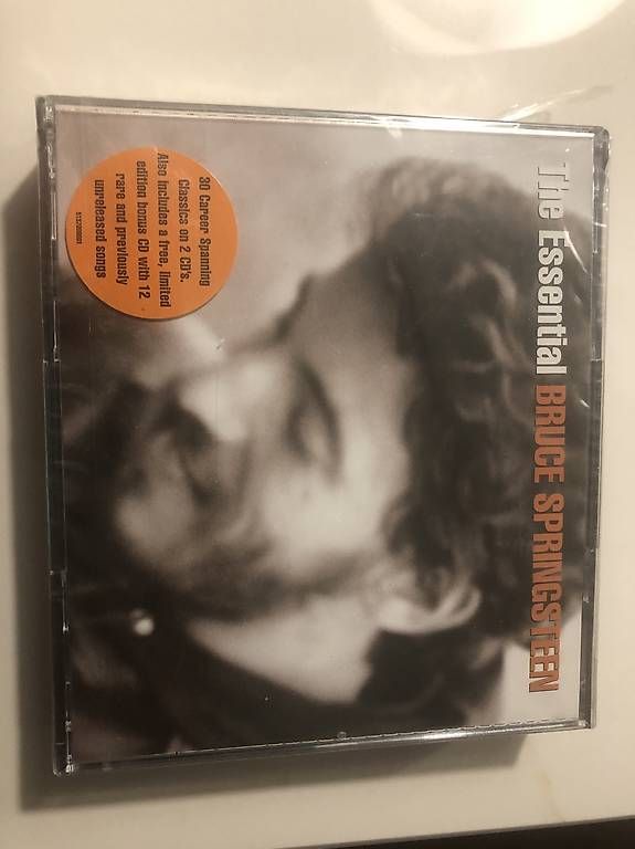 CD: Doppio CD The Essential by the Boss (Bruce) – Usato da Montagnola venduto da AndyFinky