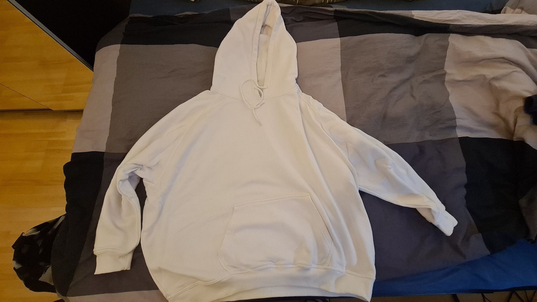 Pullover & Sweatshirts: Urban Classics Hoodie 5xl – Gebraucht aus Wallisellen von fre_fnc7