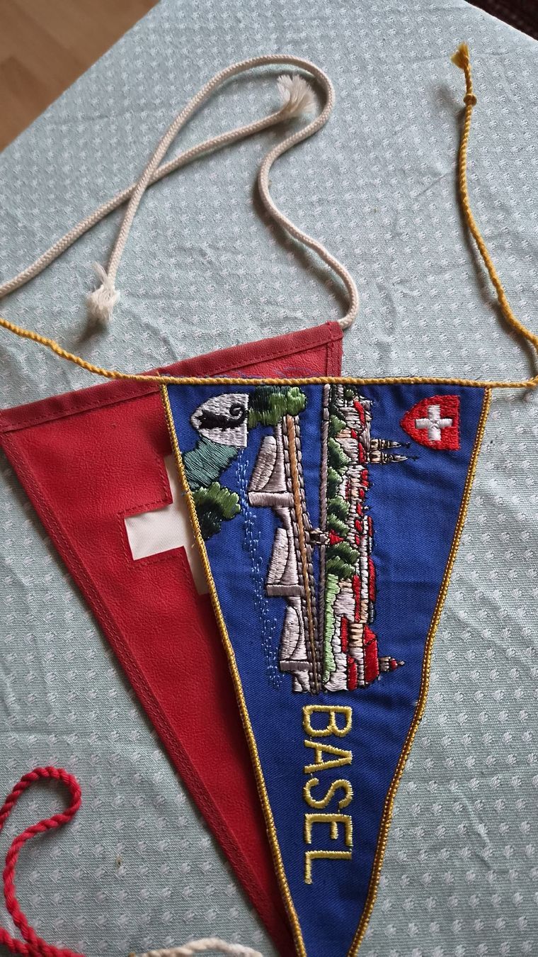 Bandiere: Vintage Wimpel Basel Schweiz – Usato da Kölliken venduto da Upcycling-by-Mc-TAM 1