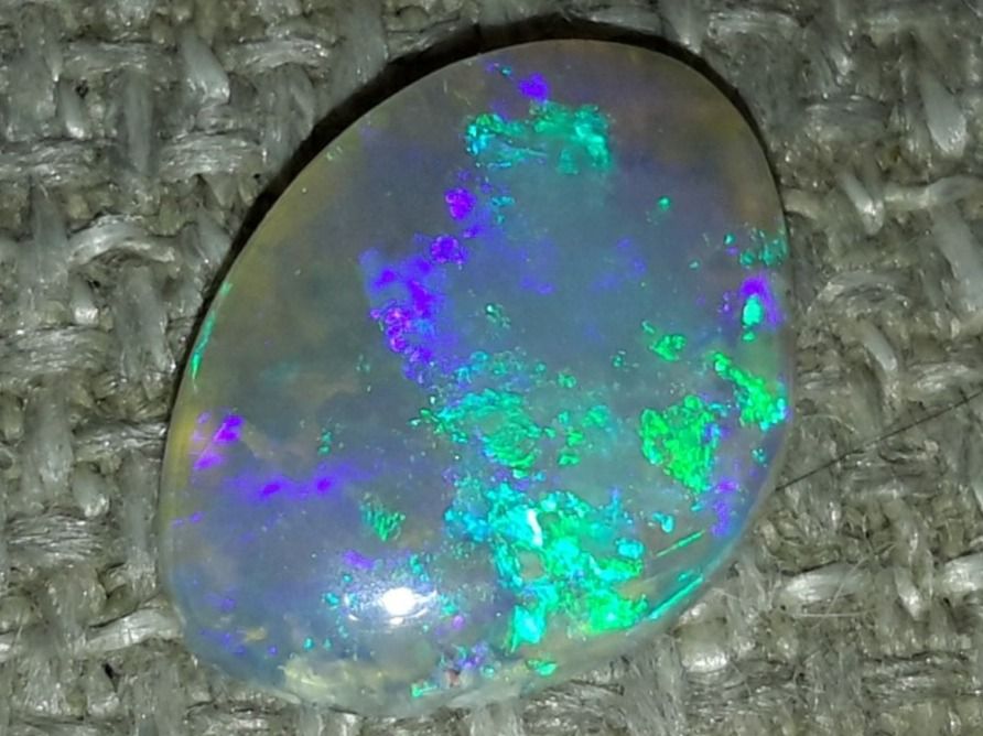 Pietre preziose: Australischer Flashfire Kristall Opal 1.36ct – Nuovo e nell'imballaggio originale da Uerkheim venduto da Winwinner