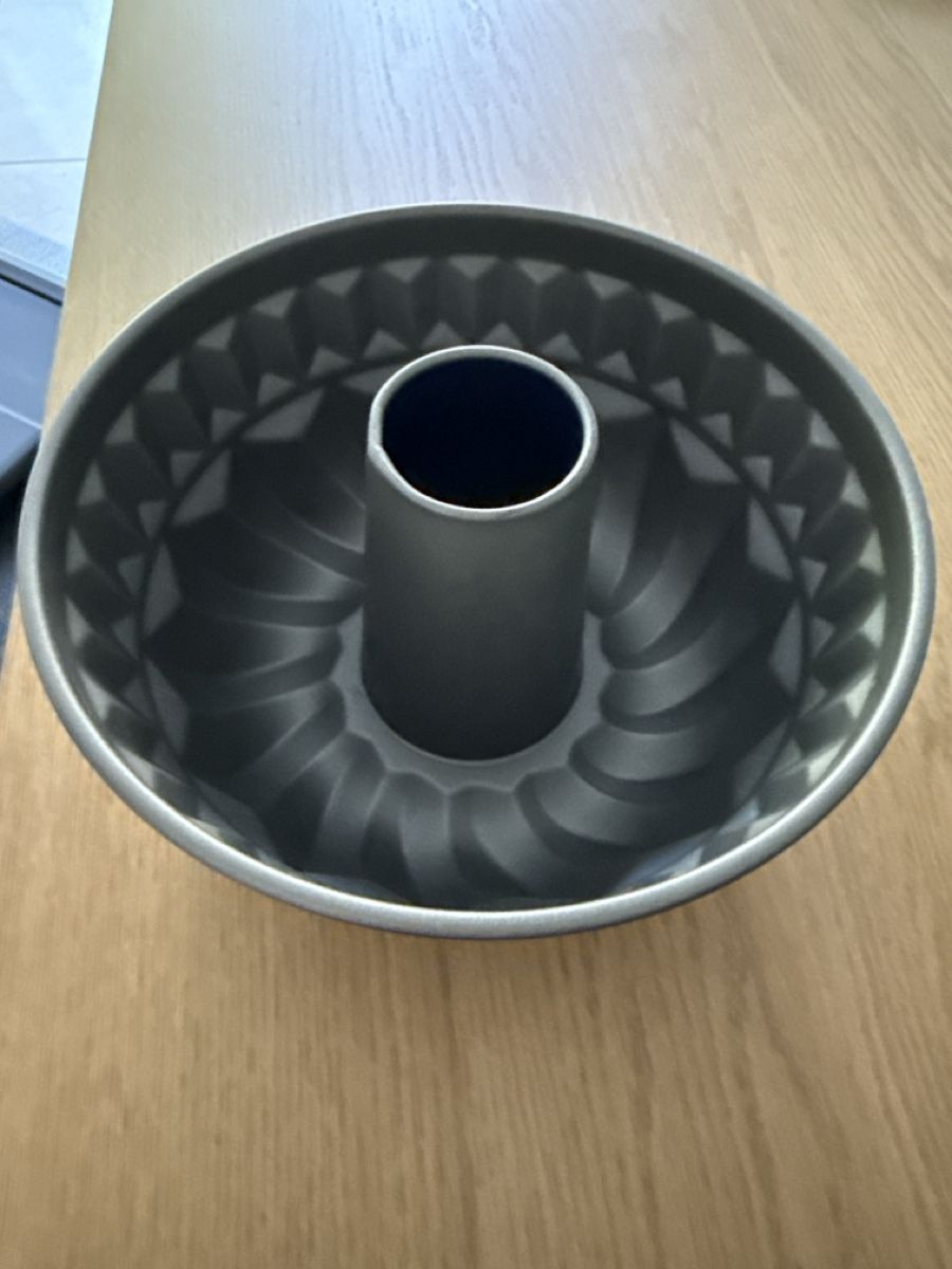 Kaiser Teglie da forno: Kaiser Gugelhupf-Backform,, gut erhalten  – Usato da Tobel venduto da cel_d6wl 2