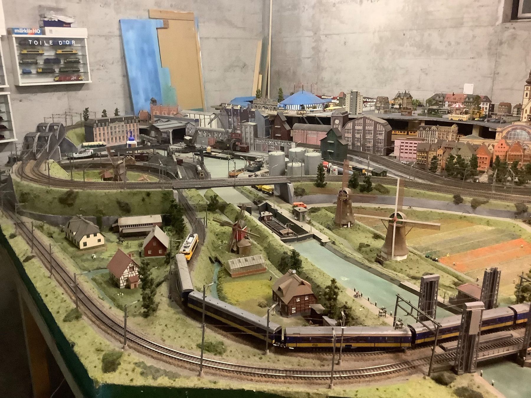 Modellini di ferrovie: Holländer-Anlage – Usato da Allmendingen b. BE venduto da Rabenfamilie 2
