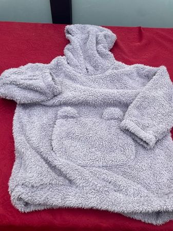 Mädchen Kuschel Pullover mit Kapuze 122/128 (Hell violett)