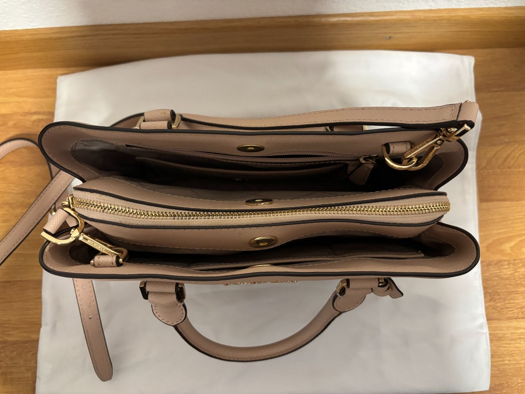 Michael Kors Sacs femmes: Rosa Michael Kors Tasche – D'occasion à Buchs ZH par lin_yc6r 3