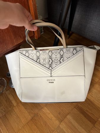 Guess bag