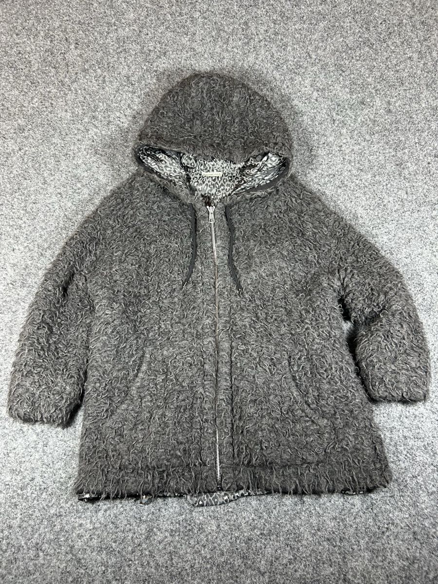 Balenciaga Jacken: BALENCIAGA Leopard-Lined bouclé  – Neu (gemäss Beschreibung) aus La Sagne NE von Matlasape