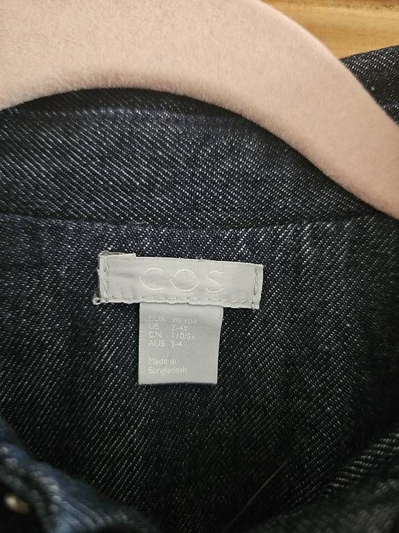 Cos Jacken & Mäntel: COS Jeansjacke Gr 98/104 – Gebraucht aus Basel von lar_7c62 2