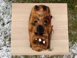 schöne Walliser / Lötschentaler Holzmaske