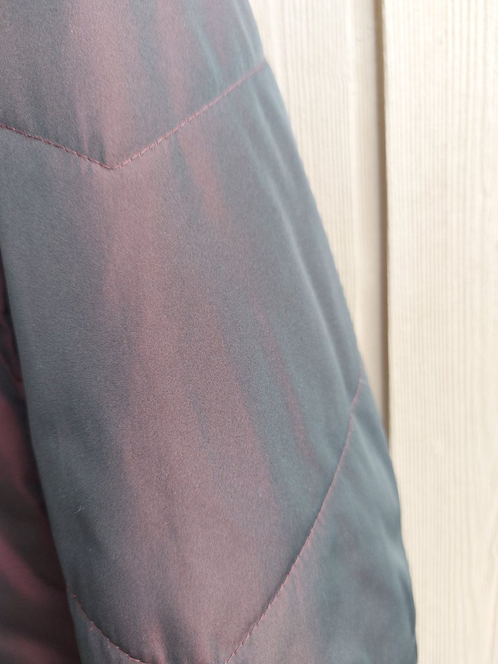 Giacche: Winterjacke Damen bordeaux Gr. 40 – Usato da Wilen (Sarnen) venduto da cla_k2qr 2