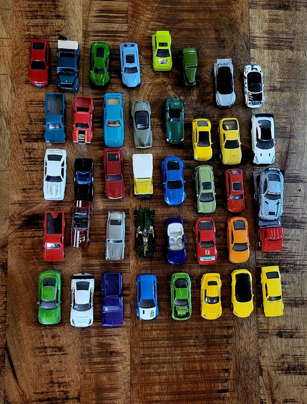 Hot Wheels Voitures modèles: 41 Hot Wheels, Matchbox ect. Modellautos Vitrinenmodelle – D'occasion à Jona par mjo_f5t2 1